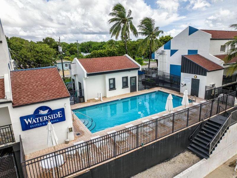 Waterside Suites And Marina Cayo Largo Exterior foto